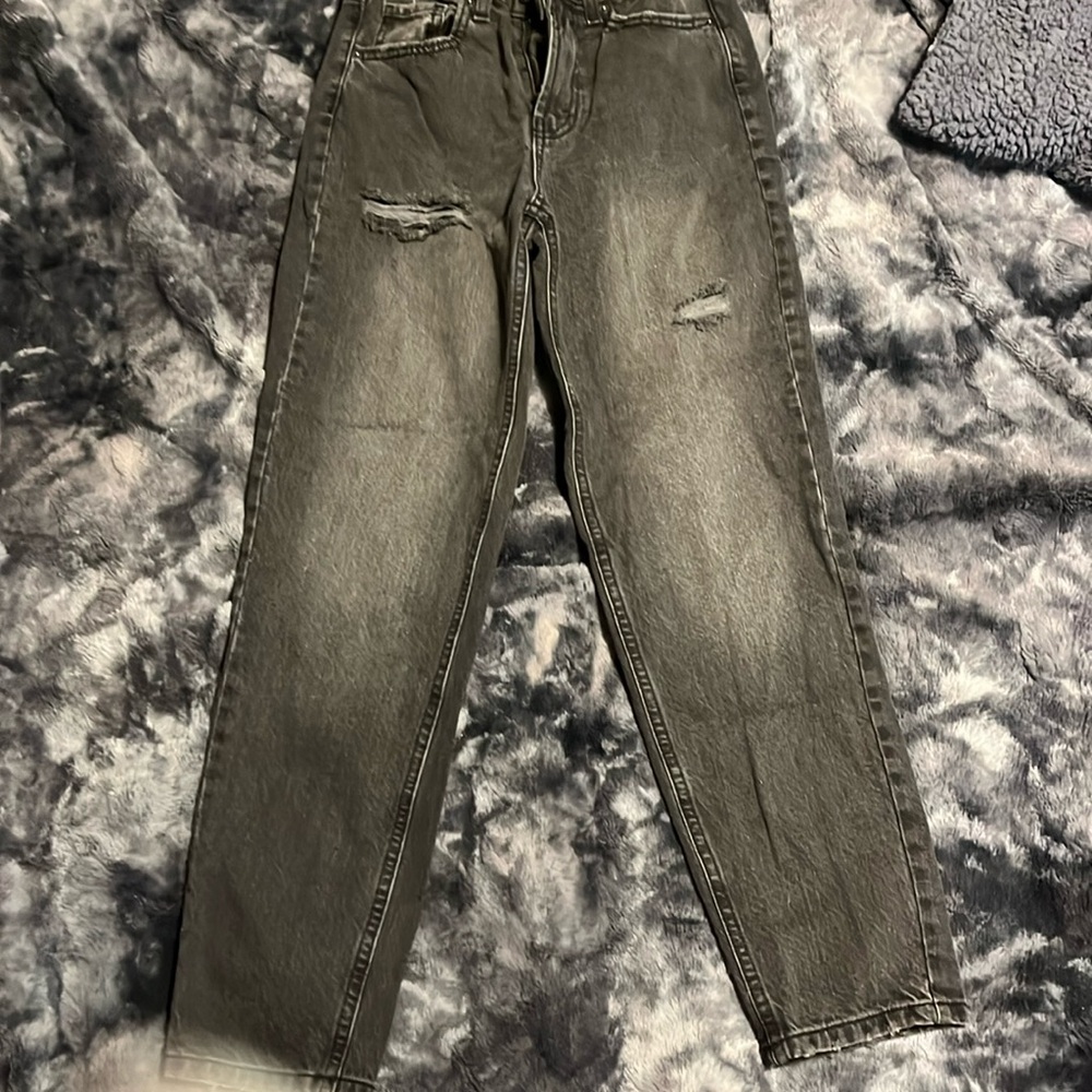 High rise tapered jean